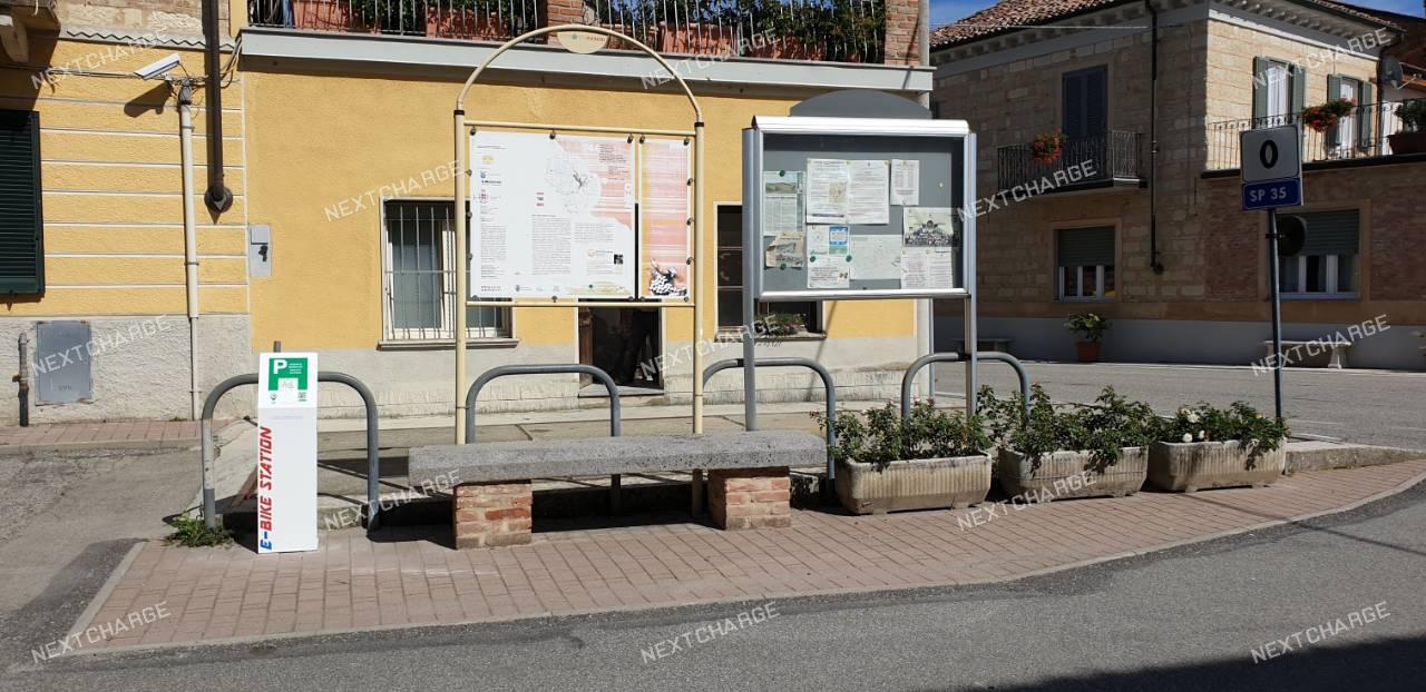Istallazione colonnina di ricarica e-bike